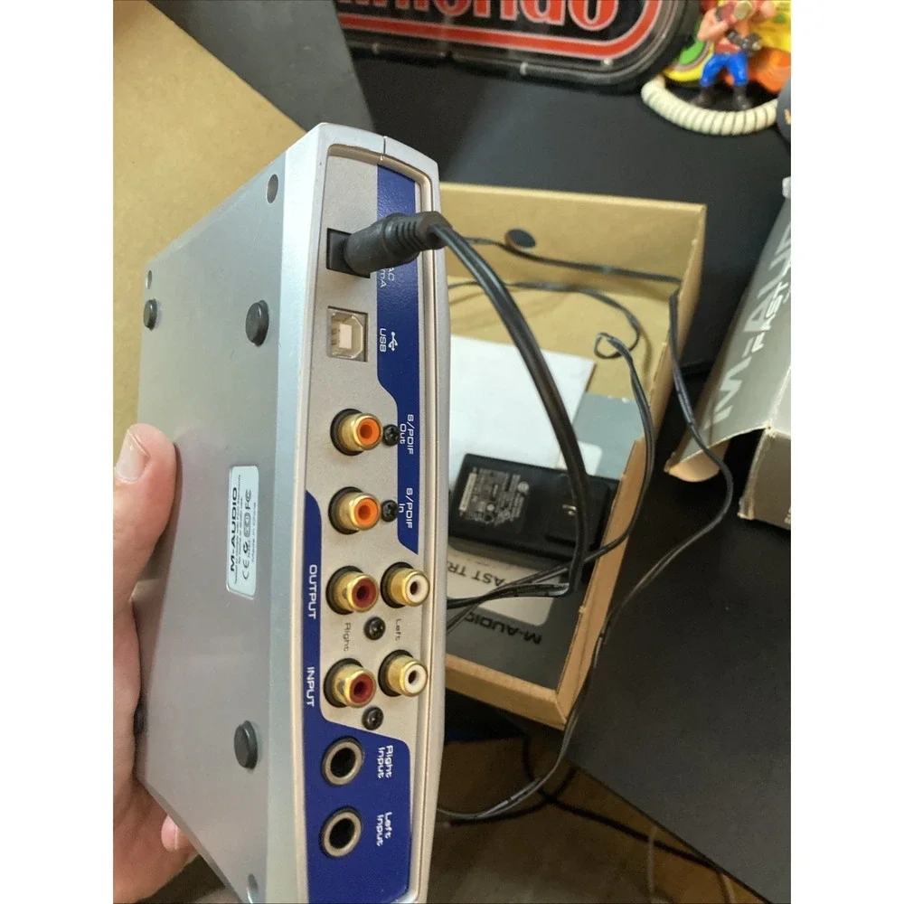 M-AUDIO Fast-Track USB Portable Audio Interface for Guitars Mics D3